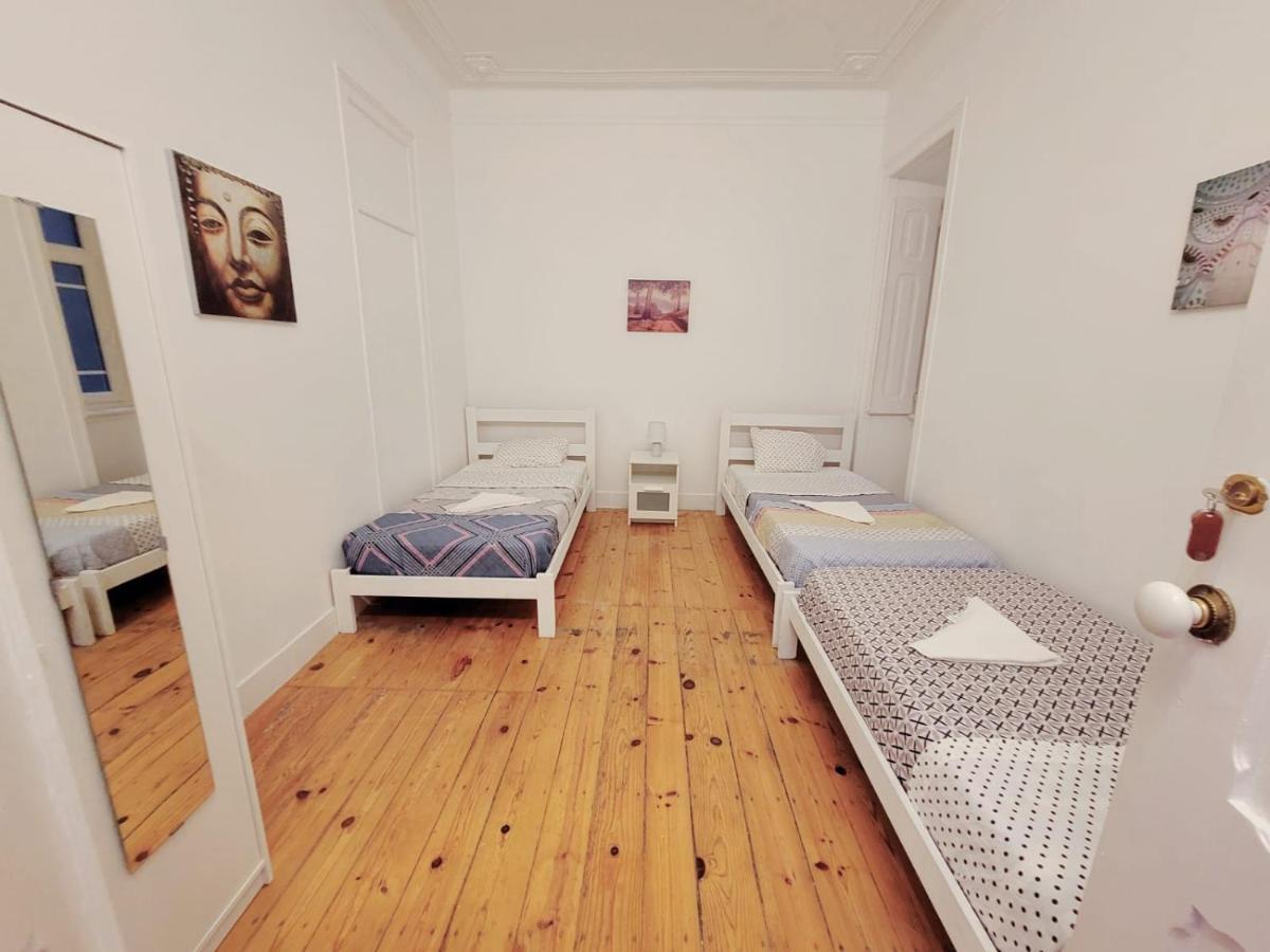 Lisbon Gambori Hostel Exterior photo