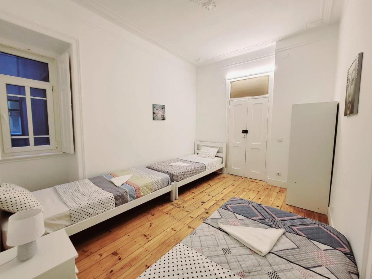 Lisbon Gambori Hostel Exterior photo
